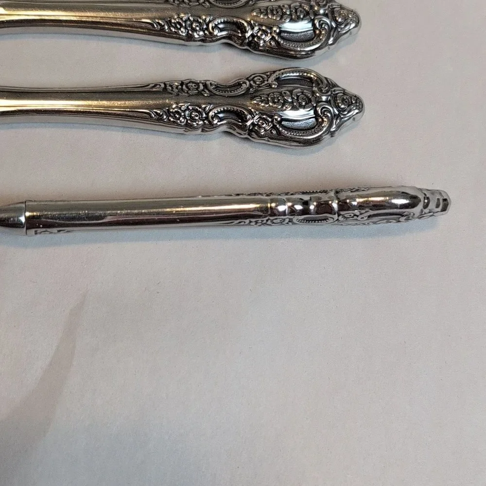 Ornate Stainless Modern Hollow Oneida Dinner Knives - Set of 4